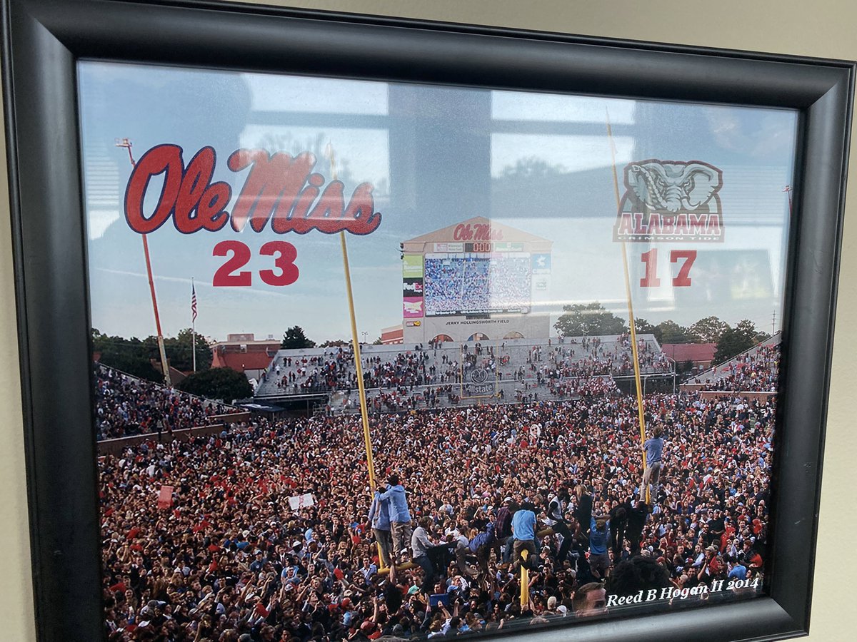 Lane_Kiffin's tweet image. 6 year anniversary?!? Time flies I guess @OleMissFB @AlabamaFTBL