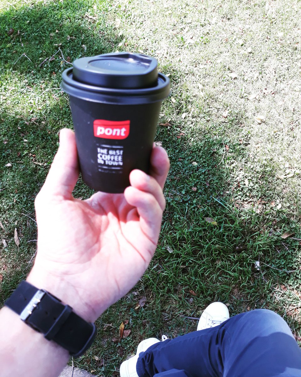 pachon_isaac's tweet photo. Ni en verano perdono el café con leche caliente...

Vosotros cómo lo tomáis?

#thingsaboutme #coffeewithmilk #verano2020☀️ @cafespont https://t.co/iYrSA8qkkA