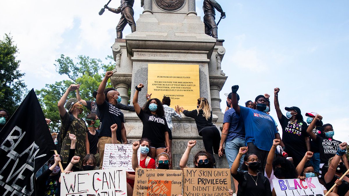 Protestors fighting for a new balance of power in America are calling for the removal of Confederate monuments. The same monuments were put up by protestors fighting for the same thing - except they were struggling to maintain the power of white Southern elites. (Thread).