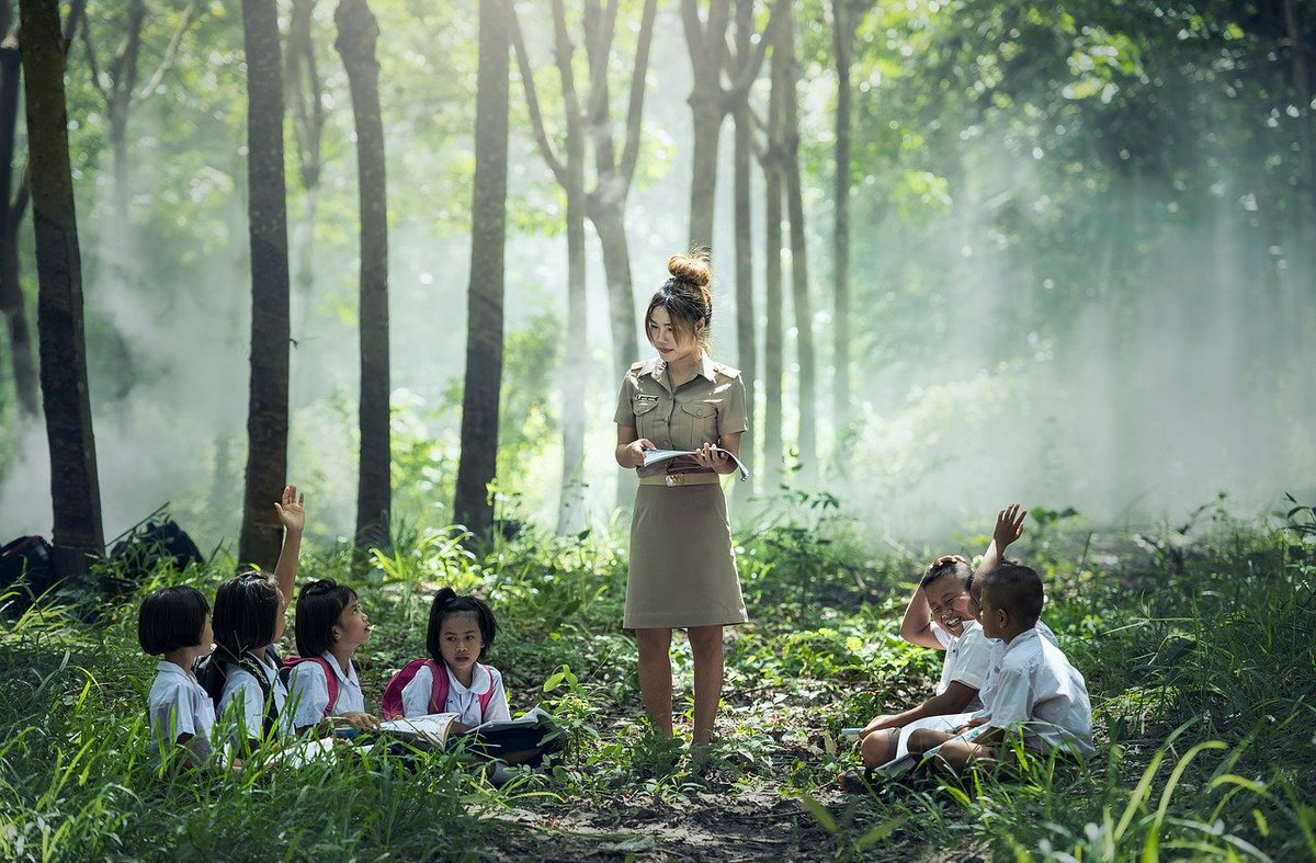 The government should be exploring every option on how to open schools safely, including additional staff and space to allow better social distancing and bubbling students inside, or greater time outside. Again, secondary schools could inc. masks and hand washing. /23