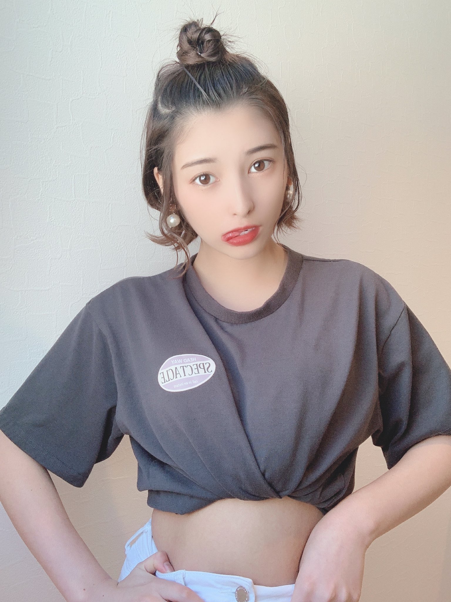 荒牧理沙直筆サイン入り写真パネル 荒牧理沙 直筆サイン入りチェキ ヤングマガジン 第18号 - メルカリ