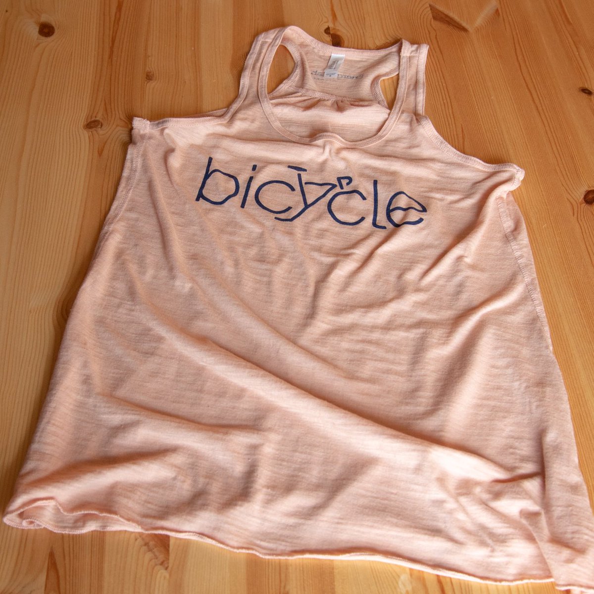 wearEnergyLab's tweet image. Any ladies out there need a sweet new #cycling tank? #bicycle 

energylabapparel.com/product/bicycl…