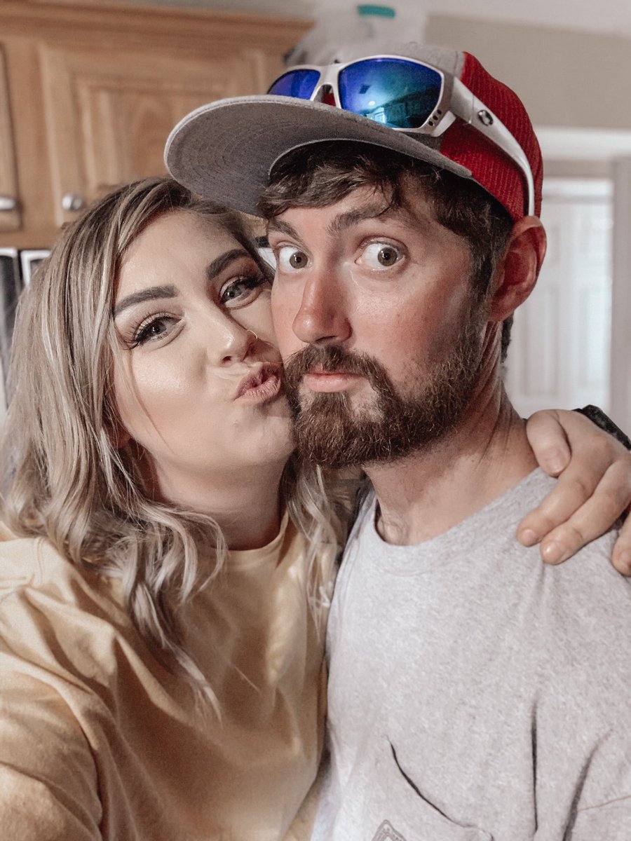 AverageGuruGirl's tweet photo. Love if my life, bestfriend, future husband 🥰 https://t.co/wWhEEJGBWB