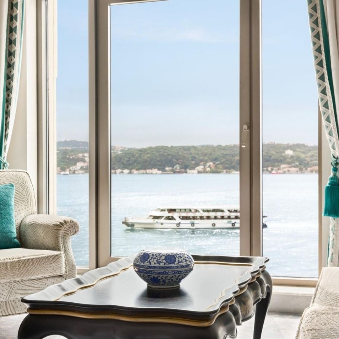 iconsandstyles's tweet photo. welcoming you back - @shangrilaistanbul reopening its doors, experience the timeless elegance on the shores of the Bosphorus

#travel #luxurytravel #experiences #photography #travelpics #love #exquisitehotels #travelpictures https://t.co/p8ROZUuUMO