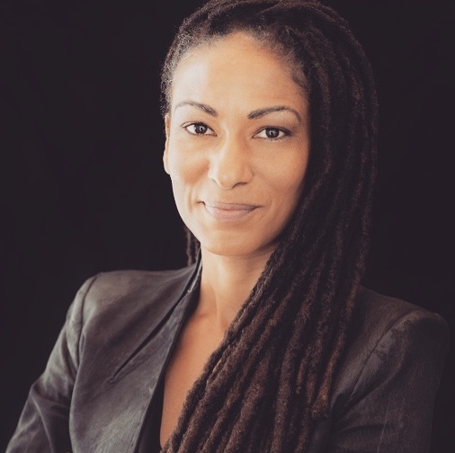 ScienceWriting's tweet image. Princeton sociologist Ruha Benjamin @ruha9 will present the the 8th #PatruskyLecture on Oct 21 at #SciWri20. The theme: Race After Technology explores how technologies reinforce white supremacy and deepen social inequality. Part of #NewHorizonsinScience by @ScienceWriting