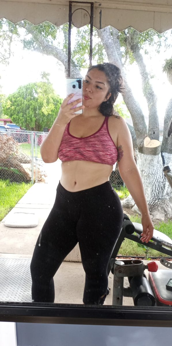 veroGalvan2008's tweet photo. Morning workout #tuesdayvibes https://t.co/KyOWUBDogP