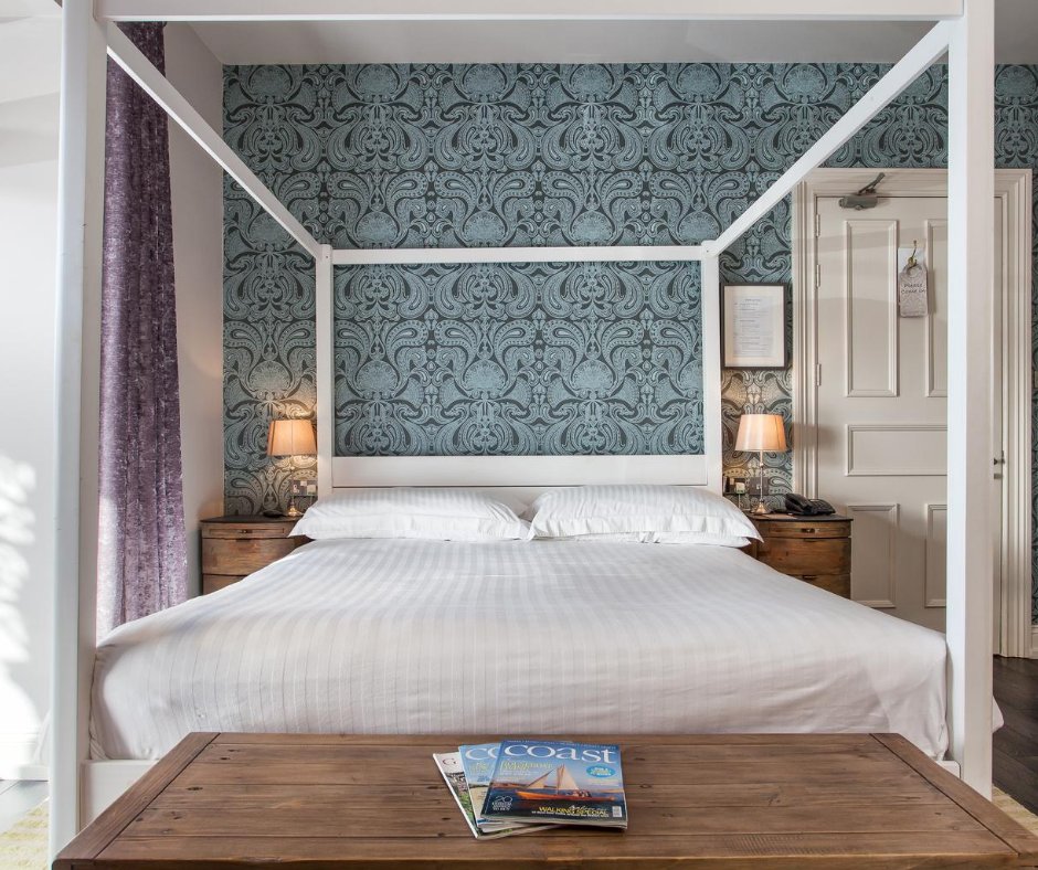 Our classic bedrooms are light, stylish and individually designed.
 
They are at the heart of the hotel, looking towards the National Trust headland or Woolacombe village. 

We have a mixture of double or twin bedrooms in this style - you choose > bit.ly/classic-bedroo…