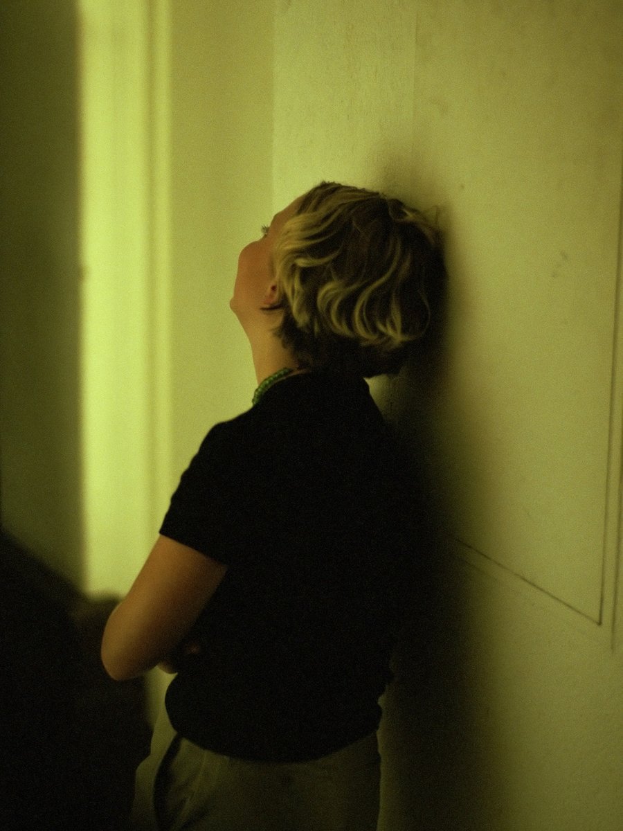 “These images were made around the clubs and bars of a European city. Most are left stained with colours – neon blue blacklight, deep reds, yellows, greens."

Paul Graham's portraits explore experiences of youth.

<a href="/PaceGallery/">Pace Gallery</a> delves into the series: bit.ly/30JkzYf