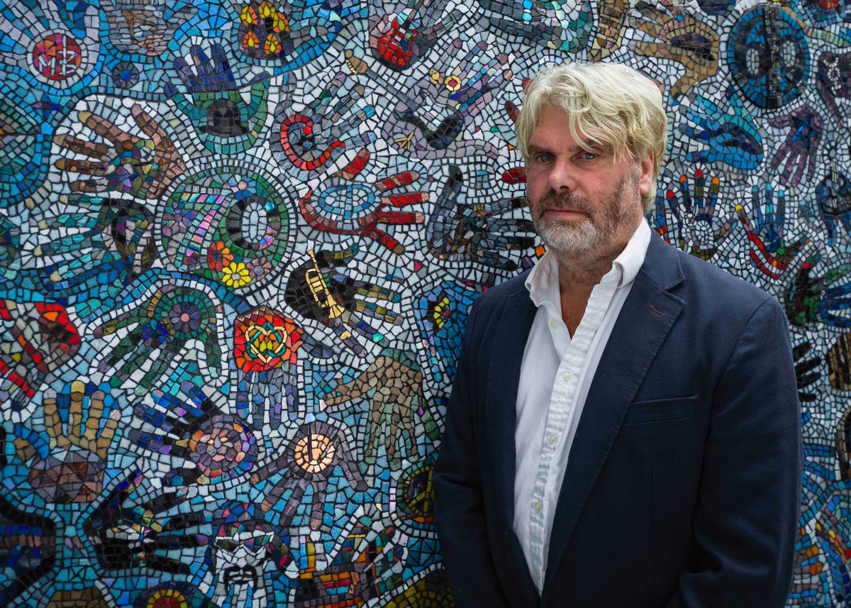 The centrepiece of Masterpiece Art's current exhibition 'Wight Spirit, 1968-70' is this stunning mosaic by curator and sculptor Guy Portelli, featuring the handprints of over 80 musicians who performed at <a href="/IsleOfWightFest/">Isle of Wight Festival</a> 1968-70. 

<a href="/densculptor/">guy portelli</a> 

masterpieceart.co.uk/exhibitions/11…