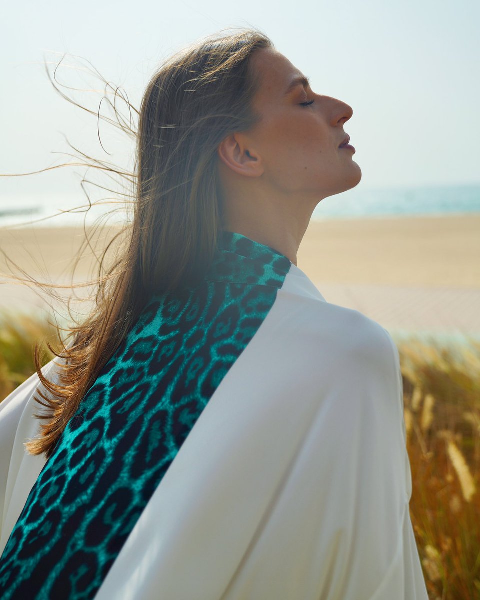 eynastore's tweet photo. SENIA Kimono Available now 
https://t.co/xdsIlTkhT3 https://t.co/hfsv12GO2B
