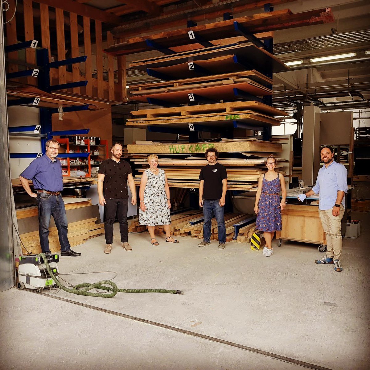 Es geht los auf dem neuen Projekt des Kompetenzzentrum <a href="/HaWe_Digital/">Mittelstand-Digital Zentrum Handwerk</a> und der <a href="/hwk_berlin/">Handwerkskammer Berlin</a>! 🚀 Freut euch auf Prozessdigitalisierung zum optimierten Informationsaustausch im #Tischler #Handwerk!
 #Digitalisierung #Prozessoptimierung #informationtechnology #einfachmachen