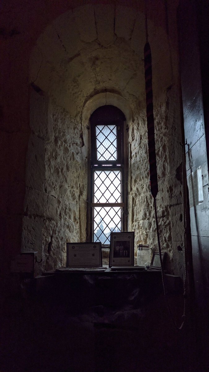 Also in the tower you'll find a series of cool little windows. I loooove a nice little window.