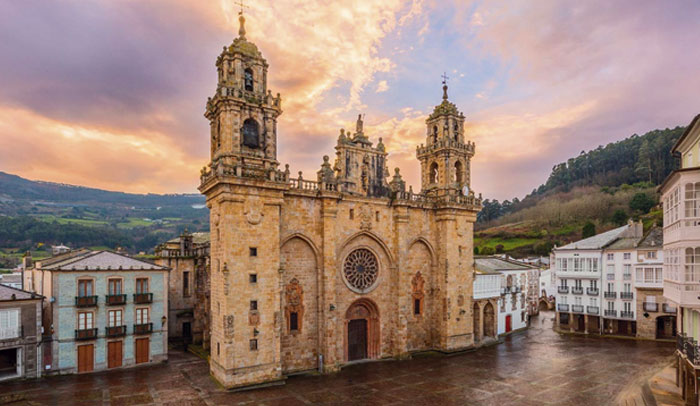 Festival Bal y Gay (@festivalbalygay) on Twitter photo En la inauguración del festival (12/08, 21:00h) con la <a href="/rfgalicia/">Real Filharmonía de Galicia</a> se habilitará una pantalla en el exterior de la Catedral de Mondoñedo para la emisión del concierto, abriendo de este modo el festival al máximo de gente posible. Acceso gratuito hasta completar las 120 localidades En la inauguración del festival (12/08, 21:00h) con la <a href="/rfgalicia/">Real Filharmonía de Galicia</a> se habilitará una pantalla en el exterior de la Catedral de Mondoñedo para la emisión del concierto, abriendo de este modo el festival al máximo de gente posible. Acceso gratuito hasta completar las 120 localidades