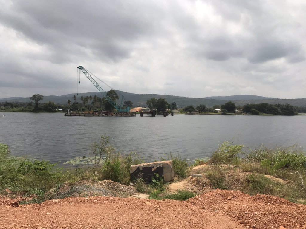 GovAssurance's tweet photo. #GhPromises: Construction of a 300m bridge across the Volta Lake in the North Tongu District ~ as part of the Accra-Akosombo railway project. The railway project is aimed at connecting North and South of #Ghana to ease transport of freight and persons https://t.co/OyE29uXa6A