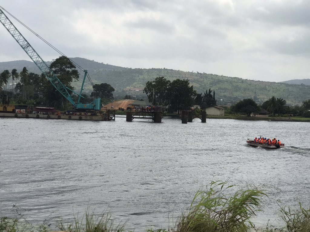 GovAssurance's tweet photo. #GhPromises: Construction of a 300m bridge across the Volta Lake in the North Tongu District ~ as part of the Accra-Akosombo railway project. The railway project is aimed at connecting North and South of #Ghana to ease transport of freight and persons https://t.co/OyE29uXa6A