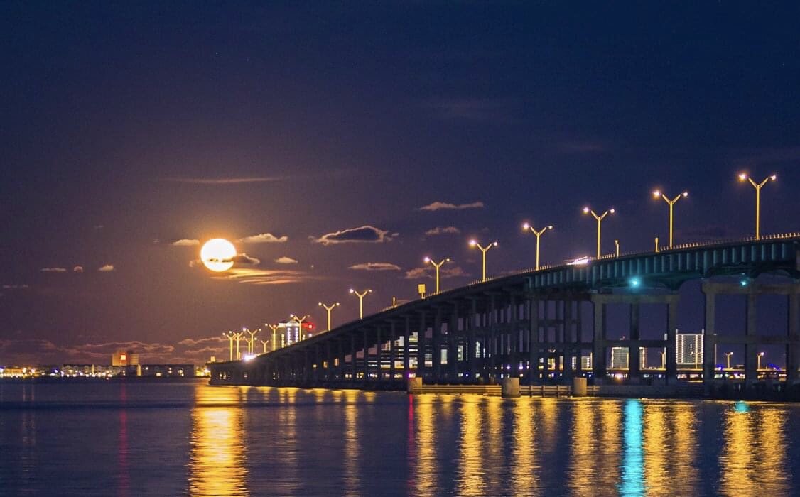 DanielEhlinger's tweet image. Life Ain’t Always Beautiful. But It’s A Beautiful Ride.