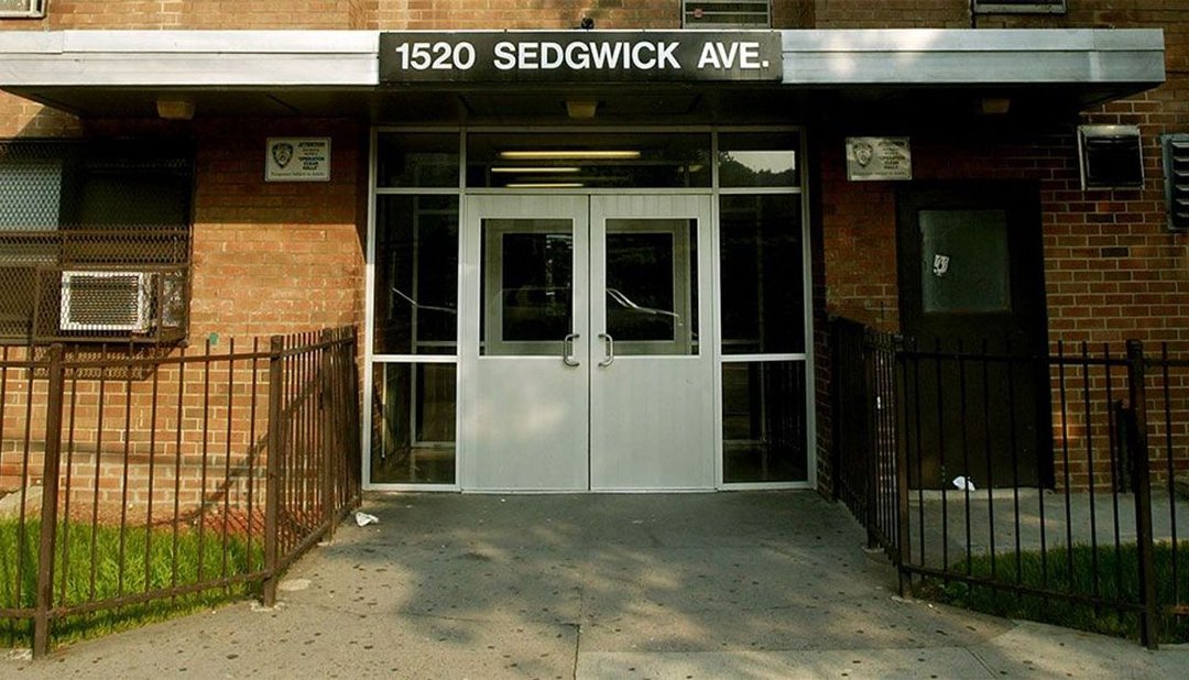 #TodayInHipHopHistory
47 years ago today, @KoolDJHerc , threw the legendary 'Back To School Jam' in the function room of 1520 Sedgwick Ave in the South Bronx. ( August 11, 1973 ). Now recognized as the birth of Hip Hop.
