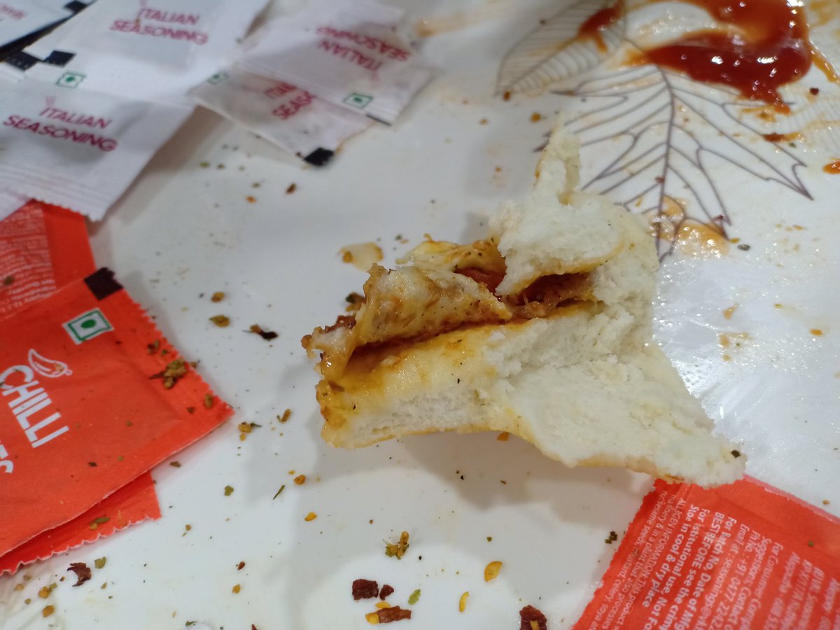 MaulikGajera9's tweet photo. @PizzaHutIN @pizzahut used to be a Pizza Hut fan, but regret to say the Pizzas are a huge disappointment now. Ordered 4 medium pizza today but all turned out to be raw and undercooked with an unusal odour. order no is 10303699.
#pizzahutindia https://t.co/oANvcwOIV9