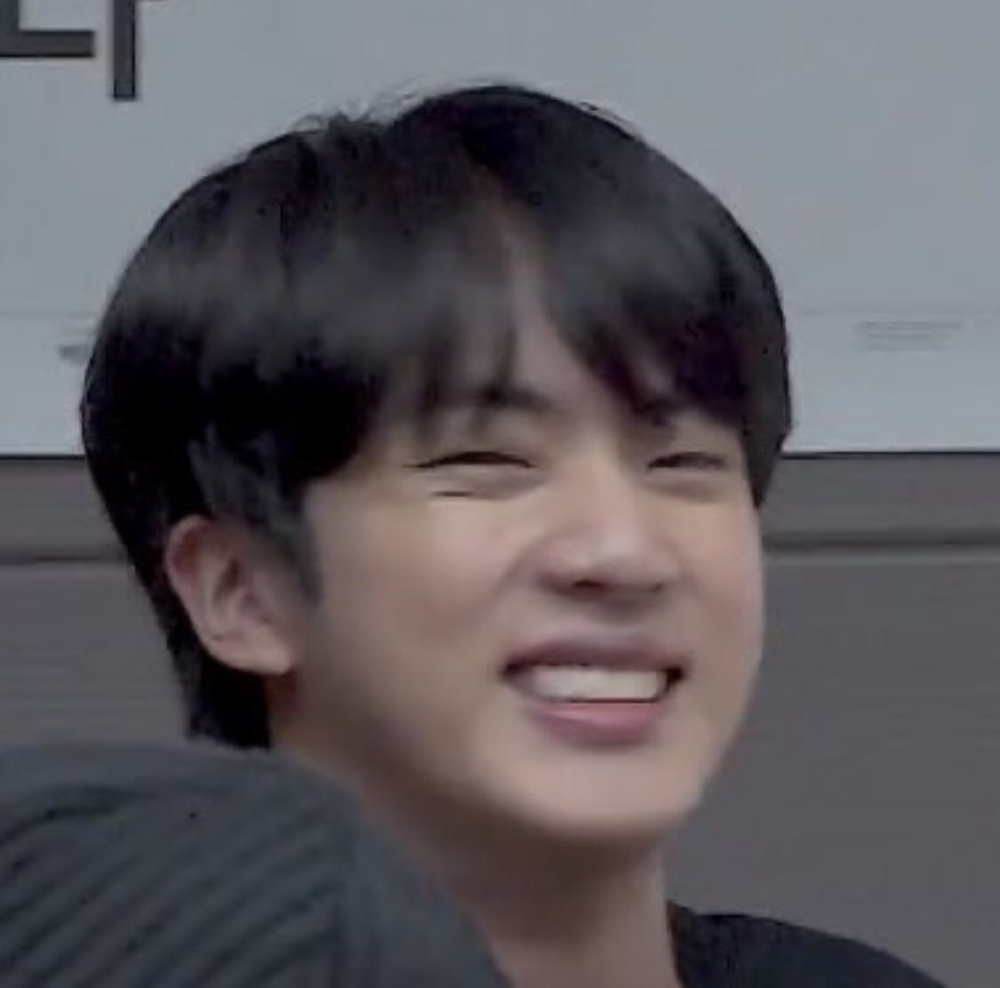 Seokjin's smile; a thread  #SeokjinYouArePerfect