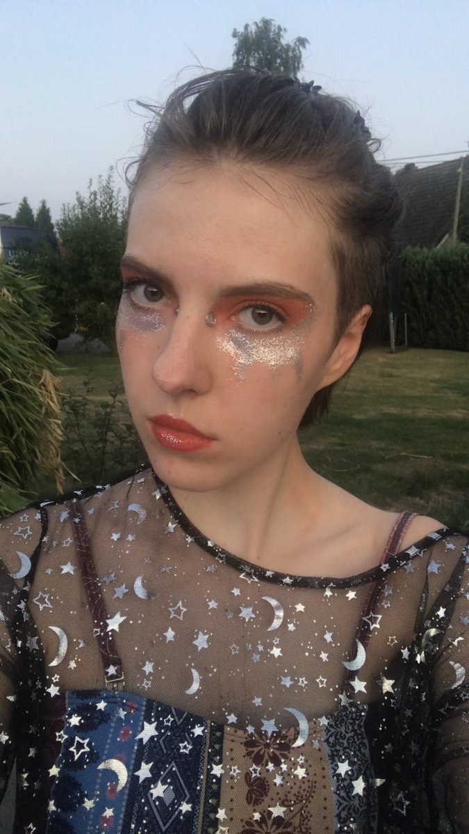mel0nart's tweet photo. I miss @euphoriaHBO :‘-) https://t.co/RBtka3l6sy