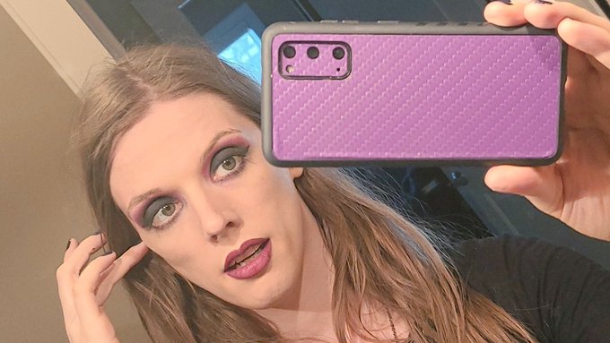 Maaaaakeup is fun https://t.co/jt4veLlnt0