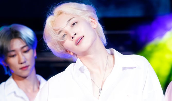 yoon jeonghan ..... ft sunkissed hao !!