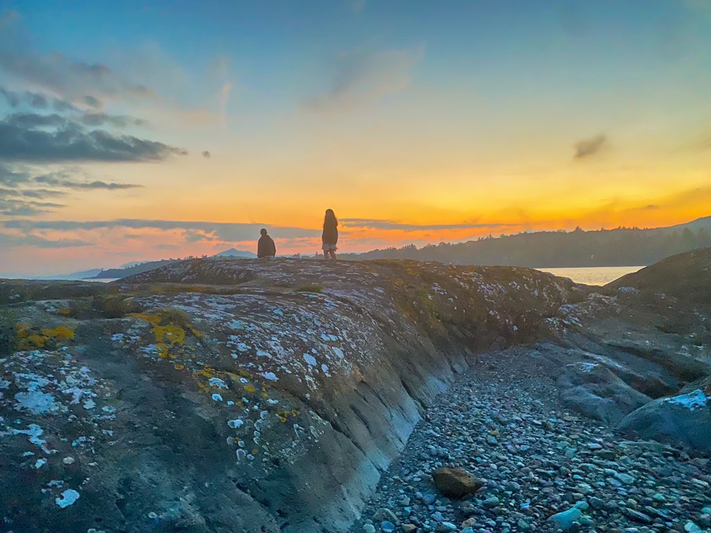 So, we know I’m in love with this place but I just keep wondering how anyone who lives here gets anything done? I’d spend my entire life exploring and taking photos #WestCork #suchabeaut #sunset #BantryBay #campingireland #EaglePointCamping #hiddentreasure #WildAtlanticWay ❤️❤️
