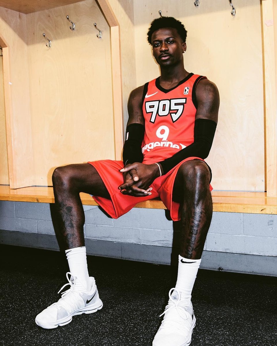 DrewEbanks's tweet photo. ON POINT BALLIN: Looking forward to having Pro Baller & huge community supporter @MyckK9 on the show tonight at 8pm! He's got a whole lot going on to give back to the youth! @BarnBurnerNET & @zingotv Channel 250! #onpoint #canball #barnburnernet
#theyouthareourfuture #myckk9 https://t.co/nRYFmxbZq3