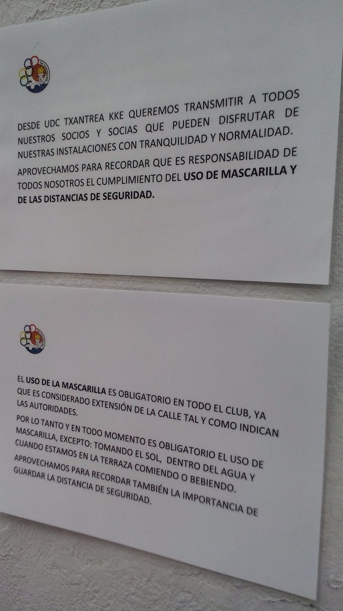 NEScaloni's tweet photo. Hauxe @udcTxantrea k bazkideei zuzendutako oharra. Sarrera nagusian dago ikusgai. 
Euskara ikustezin.
@behatokia @txantreakoEHE https://t.co/CfClvrmZyc