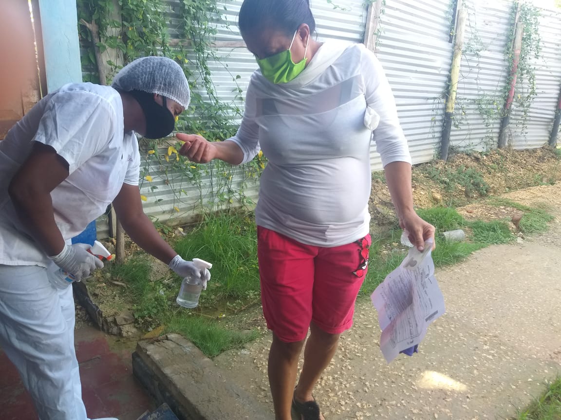 seceducacionctg's tweet image. En completo orden y respetando los protocolos de bioseguridad se realizó la entrega del PAE en la Institución Educativa San Felipe Nerí
-
-
#PAE #Acogida  #Permanecer  #SalvemosJuntosACartagena #Cartagena