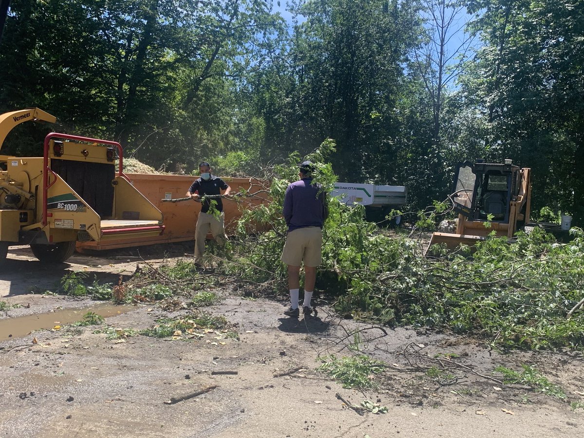 TommyDWitt's tweet photo. What a fantastic job the guys did today getting the course ready to open on time for an event despite the significant cleanup required from last nights storms.  I am so thankful for our team members.  They are the behind the scenes heros https://t.co/A2ENxNFVZi