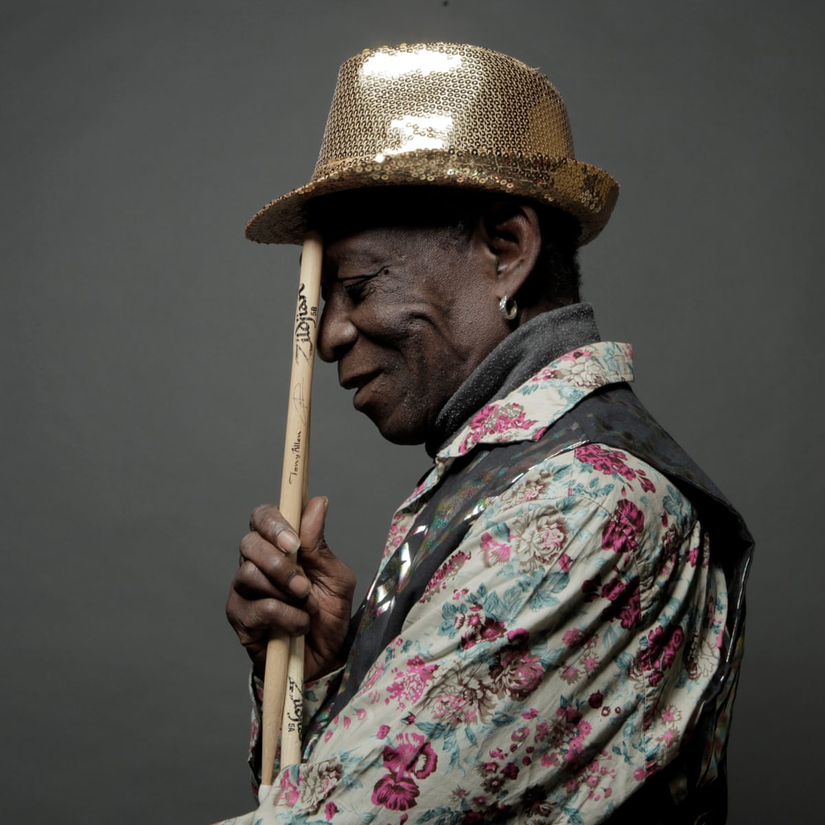 Damon Albarn tweet media