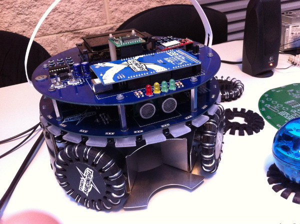 The #ThunderRobot getting some rest during an exibithion…⚡💪 VicenzaThunders.com/B