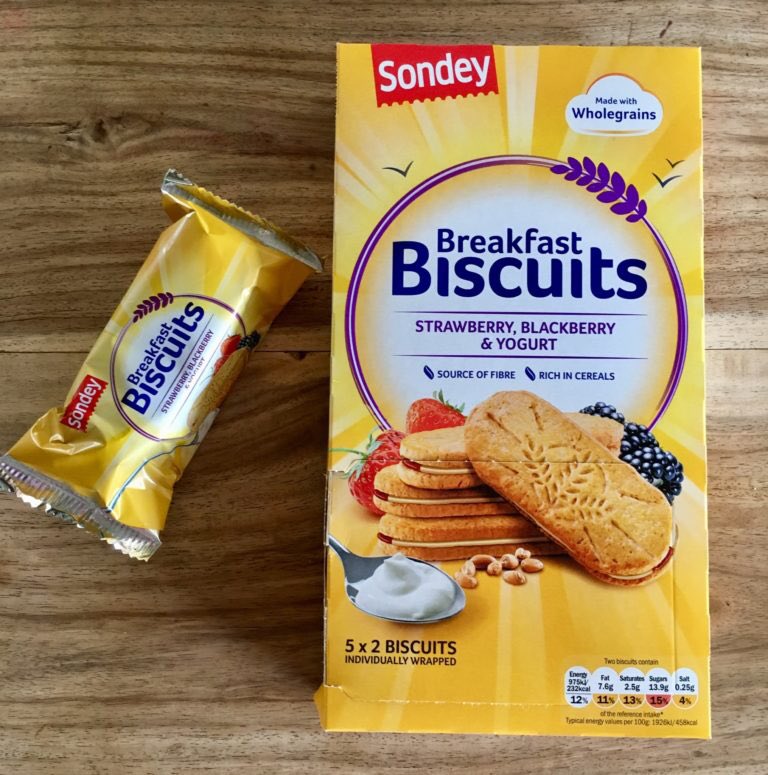 TwistedDoodles on Twitter: "These biscuits are very nice and Lidl's finest, the breakfast part a lie and because they come in packs of two consumption generally stops at two. Generally. https://t.co/CwuqBQICDq" /