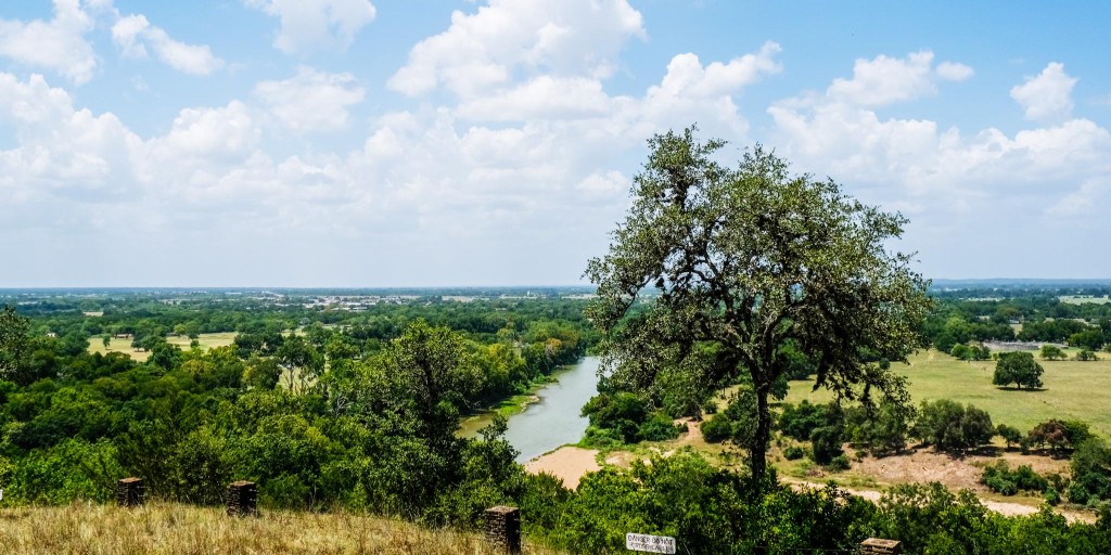 AmazingSpaces's tweet image. A short 1.5 hour drive from Houston is the spectacular Monument Hill and Kreische Brewery! Get out &amp;amp; (safely) #explore! #AmazingDiscoveries #travel #nature #wanderlust #adventure #picoftheday #roadtrip #houston #texas #texasadventures #texasforever #photography #houstontx
