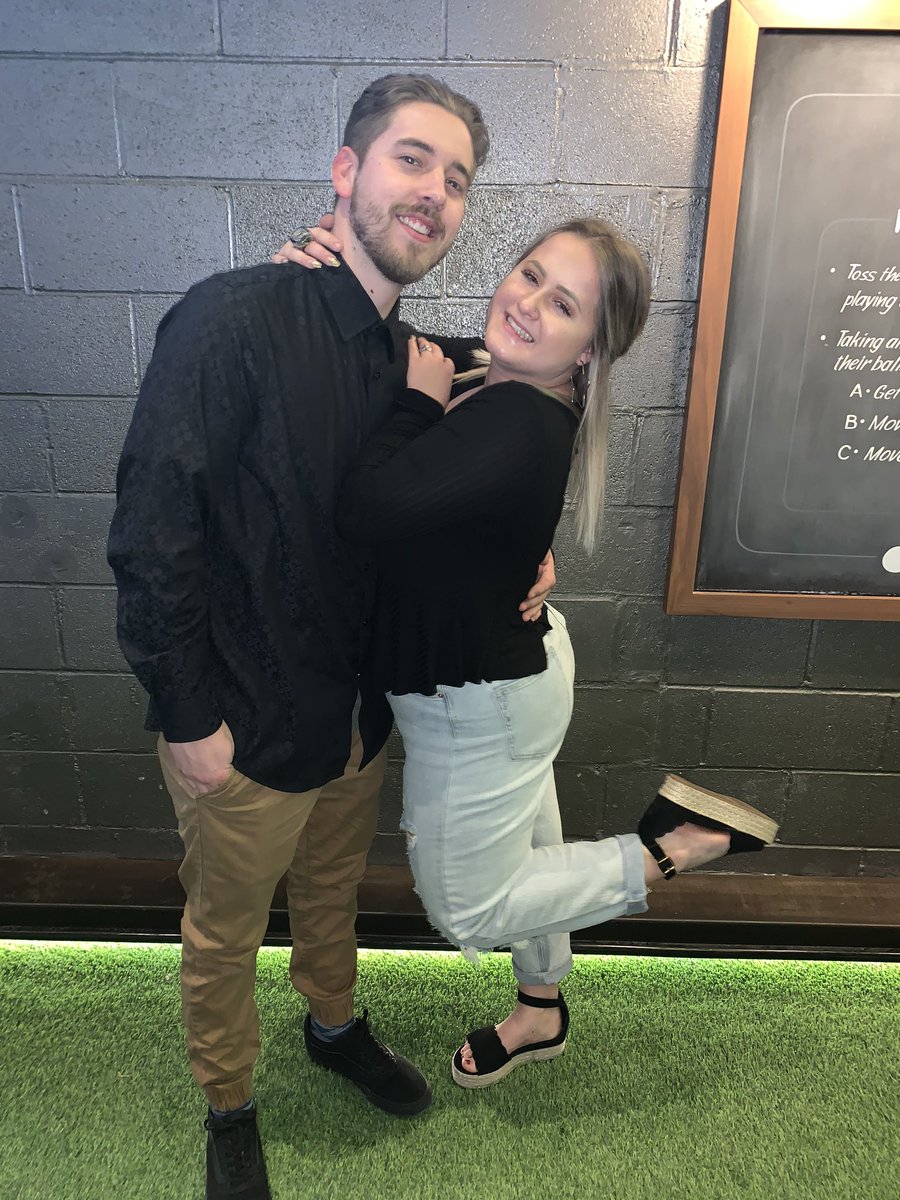 LisaaKitchenn's tweet photo. I’ve officially been together with the love of my life for three whole years! Thanks for making me the luckiest girl on the planet and always treating me like a true queen. Happy Anniversary, I love you SO much ❤️🥳 @B_Ronsss https://t.co/6uZJDbYRAx