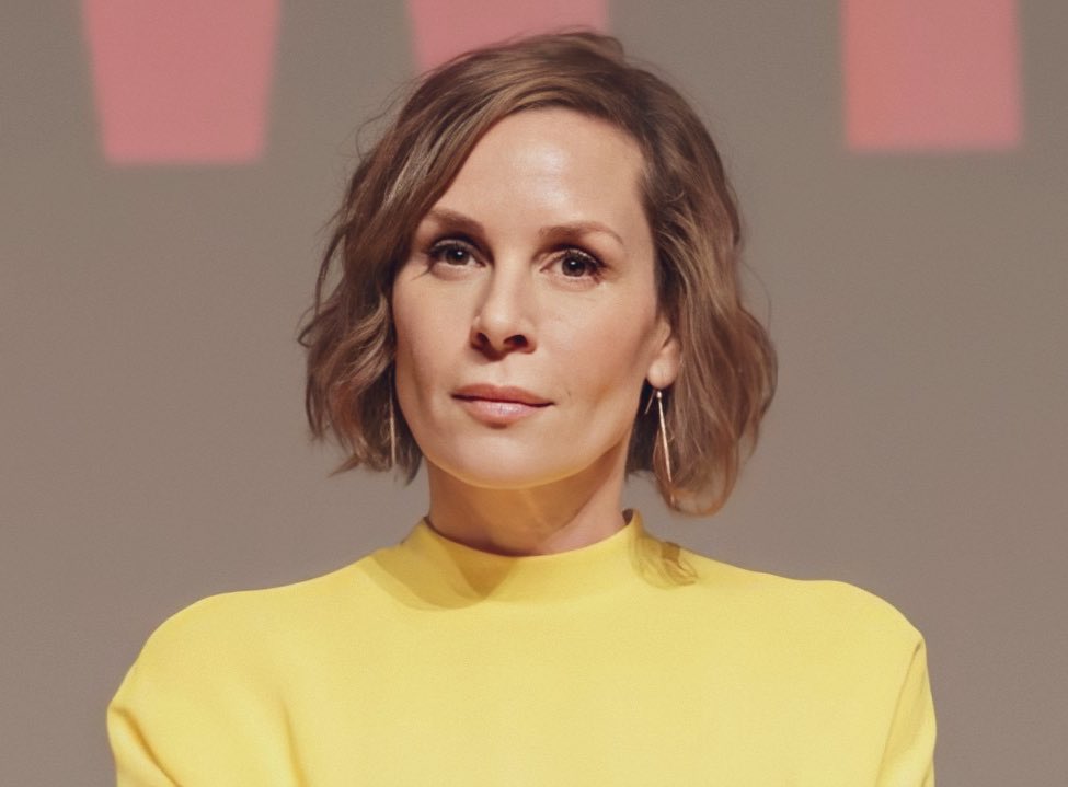 Happy 55th birthday to my lesbian awakening, Embeth Davidtz also known for her role as Miss Honey on Matilda (1996) 