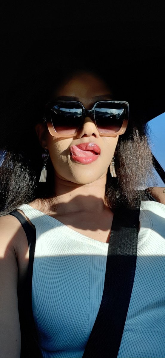 Matyaleni_'s tweet image. Let's follow each other ,shall we ?