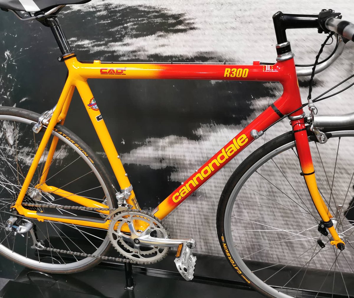 offcambercycles's tweet photo. A mint cannondale CAD2 R300. What year is it? We think maybe 1997??
This one had spent most of its life untouched in a dusty garage... Having been cleaned up and rebuilt it looks to be in amazing condition!
#offcambercycles #workshop #cad2 #cannondale #retrobike #90s #cipollini https://t.co/EU58wjkk30
