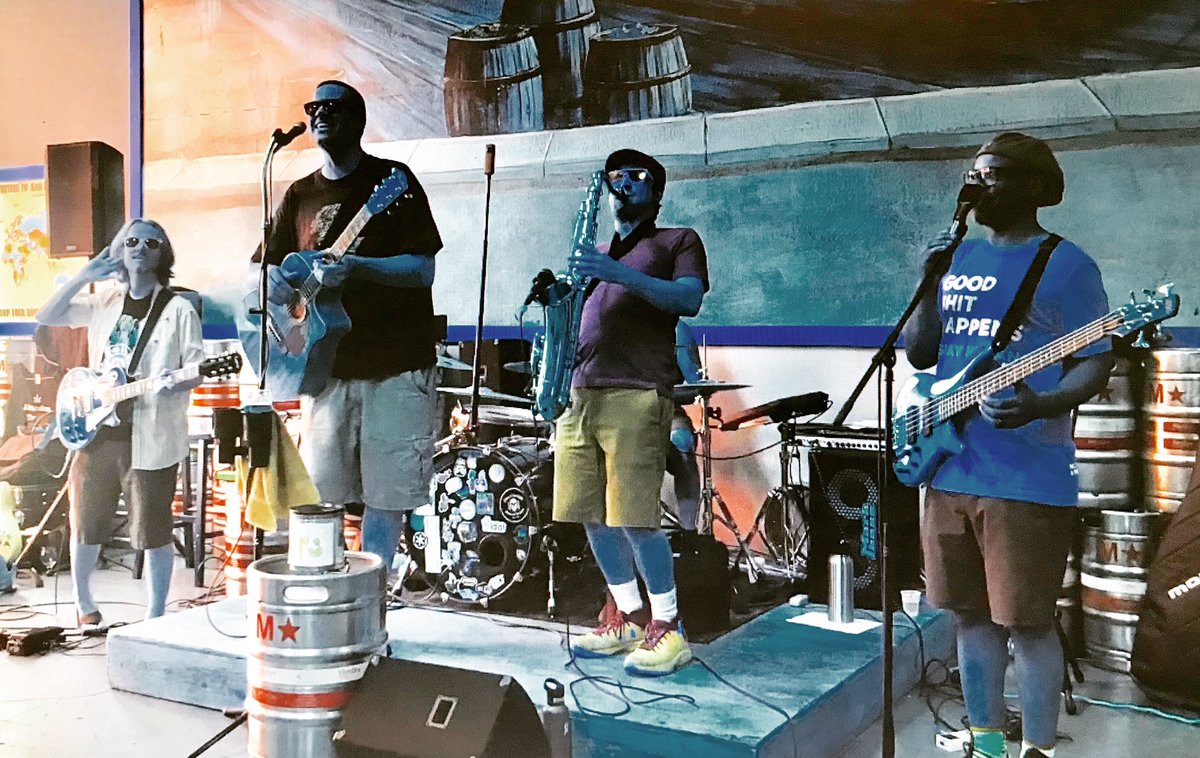 abandontheory's tweet photo. Abandon Theory @kneedeepbrewingco What a really fun gig!!! #kneedeepbrewing #norcalmusicians #hoboska #funkyreggae #originalmusic #originalband #supportlocal https://t.co/zlR1iOO0Yb