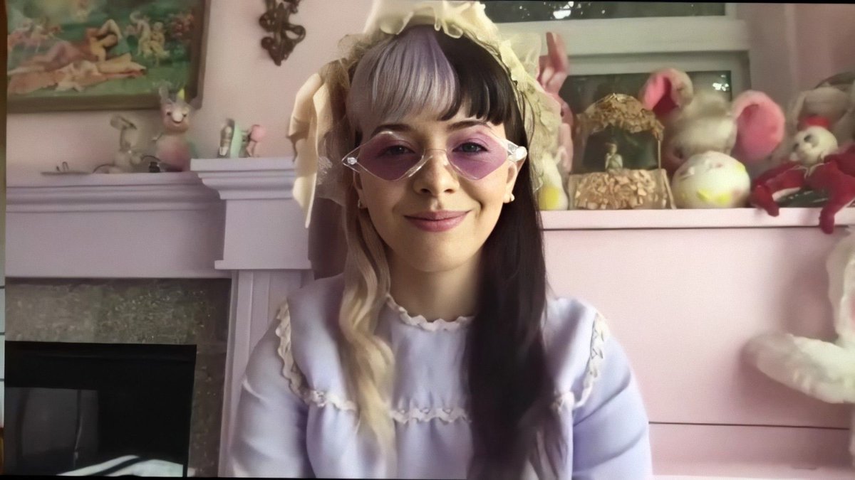 nrsoffice's tweet photo. reply if you think Melanie Martinez is a bad songwriter. https://t.co/xCHp9ka3OZ