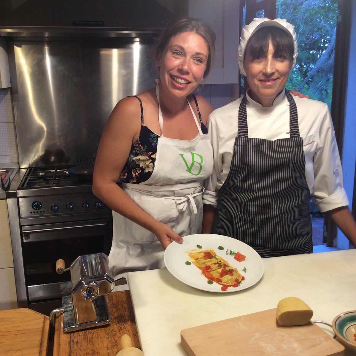 classalog's tweet photo. 😋Online Sicilian cooking classes
Step-by-Step Live Classes Direct from Taormina, Sicily 🌺
Sign-up today 👉🏾 https://t.co/q55hSrqLag
.
#siciliancooking #sicilian #livecooking #zoomcooking #livecookingclass #quarantinecooking #siciliancuisine #zoomchef https://t.co/dxrGrbgQj8