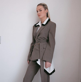 Machine learning books as Brie Larson  @brielarson (as a change from Taylor Swift) - a thread