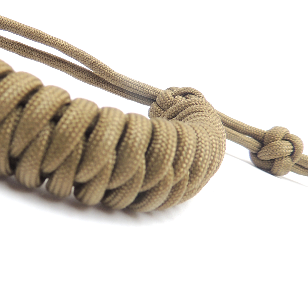 Una propuesta con sentido de supervivencia 😏 ideal para quienes aman acampar, y es que el material de estas pulseras es tan resistente que funcionan para muchísimas cosas.

Adquiere sus piezas aquí enbogabazar.com/dibo/

#11Ago