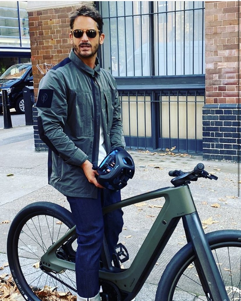 Has a bike ever looked so good ? Well done Christian working on a two day shoot in 30 degree+ heat ! Superstar 🌟

Check out Christian’s profile here > 

freshagents.co.uk/models/male-cl…