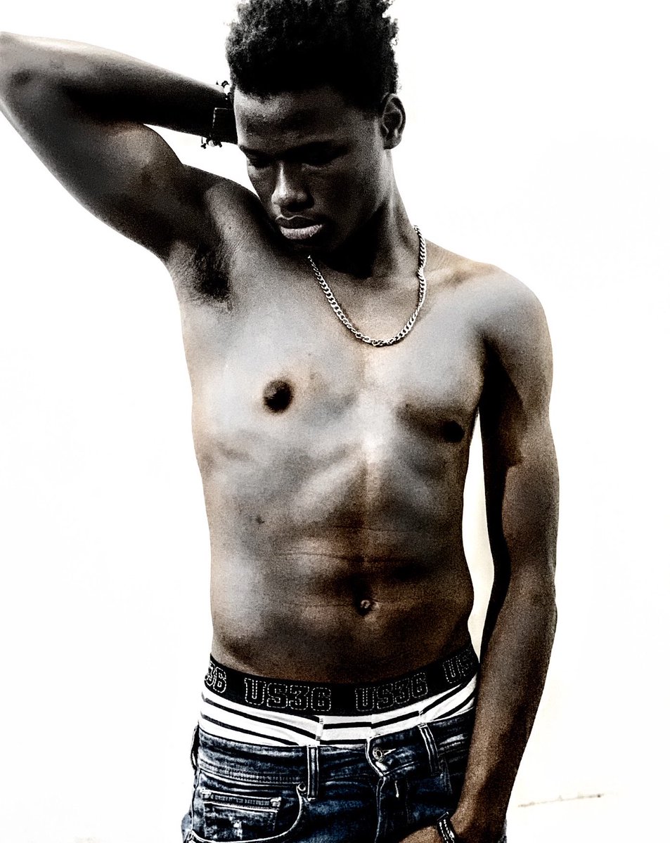 papi_michael08's tweet photo. #mode #menstyle #topless #michaelpapi08 #mpapi #mpapi08 #naked #abs #6abs #6packs #WorkIt #model https://t.co/Bhu7uM5al5