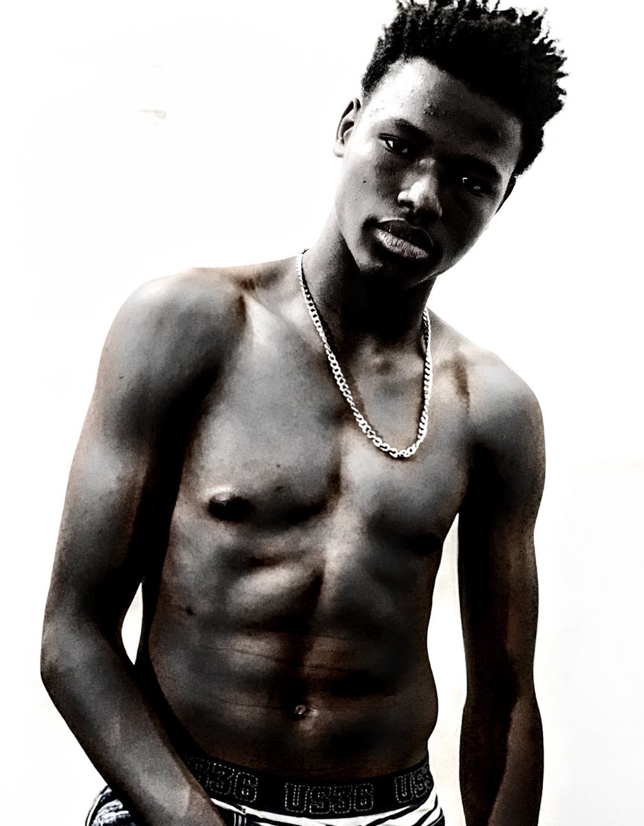 papi_michael08's tweet photo. #mode #menstyle #topless #michaelpapi08 #mpapi #mpapi08 #naked #abs #6abs #6packs #WorkIt #model https://t.co/Bhu7uM5al5