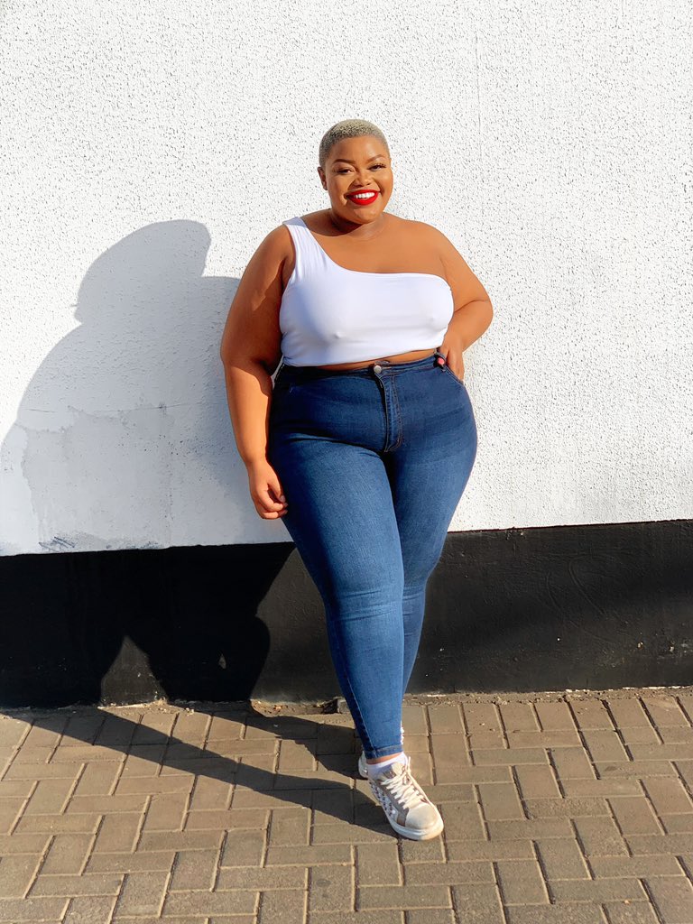KummyMotaung's tweet photo. It’s the jeans for me.🥺 https://t.co/VU6MtqFIQR