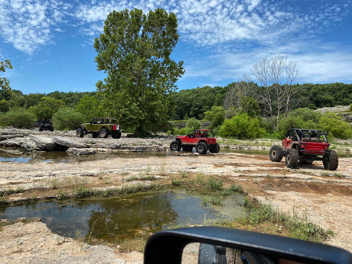 iwata77's tweet photo. You never know where life will lead you or who you’ll meet along the way.
#OB1977 #jeep #wrangler #jeeplife #itsajeepthing https://t.co/7yytQ7EAsv