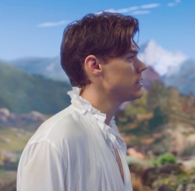 7Osharry's tweet photo. the two ghosts music video would’ve been such a beautiful video https://t.co/VEa0O42mf5